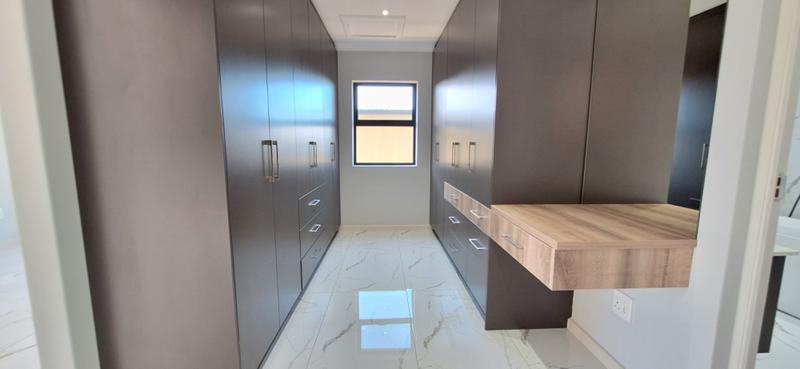 3 Bedroom Property for Sale in Hartenbos Heuwels Western Cape